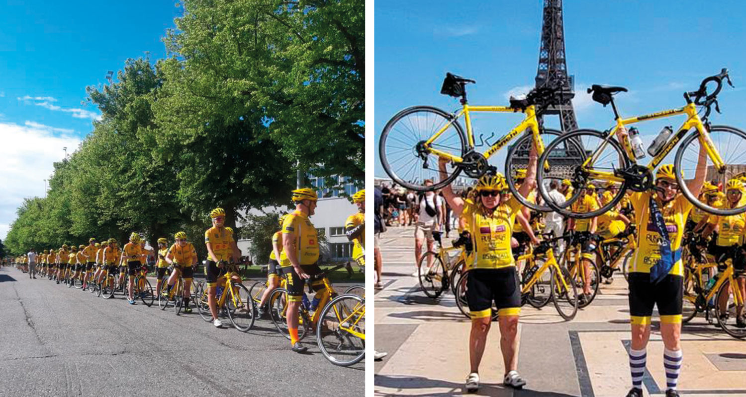 Team Rynkebyn suomalaisosallistujat pyöräilemässä ja seisomassa Eiffel-tornin edessä pyörät käsissään.